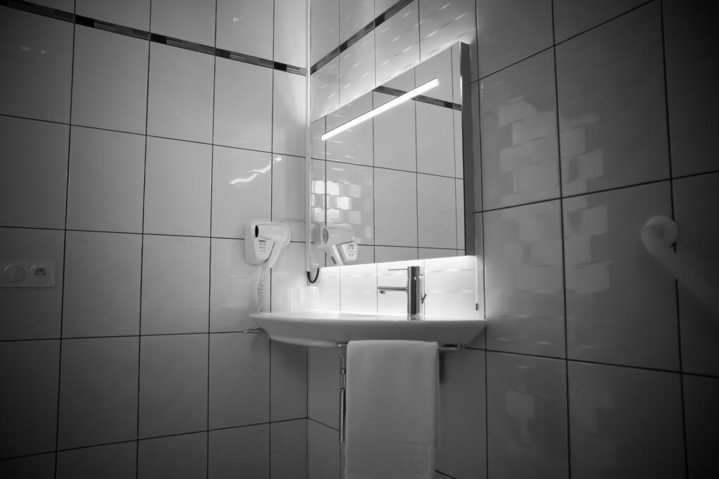 Hotel Le Cay Roquebrune-sur Argens Zimmer foto